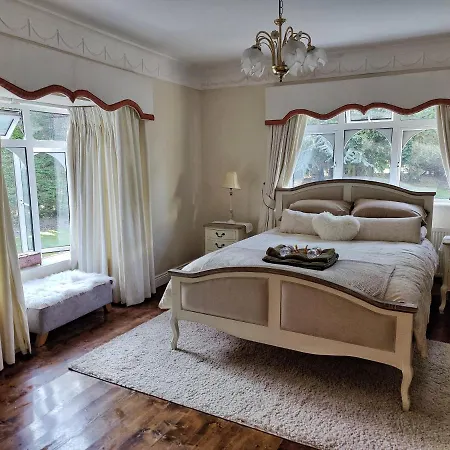 At Ballysax House Bed and breakfast